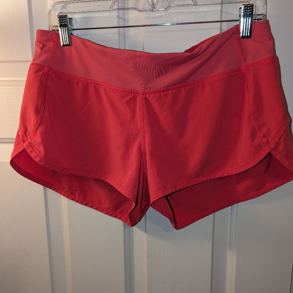 Lululemon speed short (2.5", 4 way stretch) in cape red- Size 8 - Picture 2 of 7